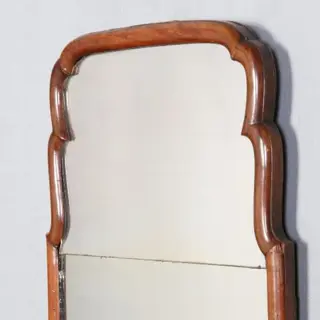 Soesterspiegel simpel en elegant noten ca. 1790
