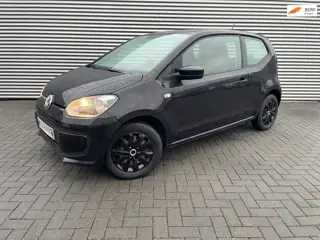 Volkswagen Up! 1.0 black up airco / navi / elek pakket