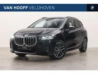 BMW 2 Serie Active Tourer 225e xDrive M Sport Automaat / Panoramadak / Trekhaak / Sportstoelen / M A