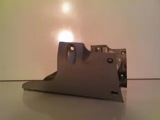 Cowl under Suzuki GSX R 750 1996 - 2000