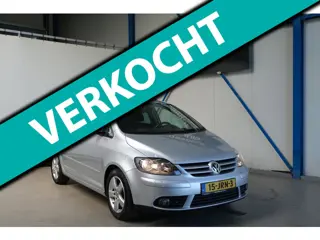 Volkswagen Golf Plus 1.6 Trendline > Lees advertentie <