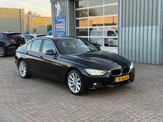 BMW 3-serie 320i High Executive