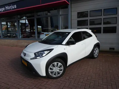 Toyota Aygo X 1.0 VVT-i S-CVT Play, AUTOMAAT, AIRCO, CRUISE, CAMERA, APPLE CARPLAY/ANDROID!!
