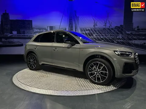 Audi Q5 50 TFSI e S edition Competition *Keyless*Camera*ChronosGrey*Trekhaak