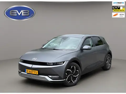 Hyundai IONIQ 5 Style 58 kWh, MAT GRIJS, achteruitrijcamera, digitaal cockpit, vele opties, 1 e eige
