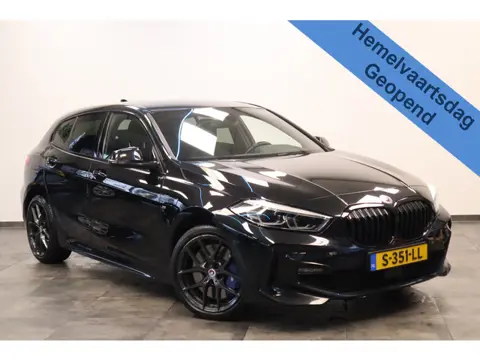 BMW 1-serie 120i M-Sport Navigatie Full-led * Hemelvaartsdag geopend van 12:00 tot 17:00u *