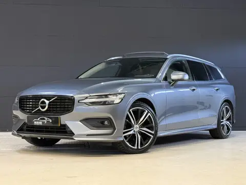 Volvo V60 2.0 B4 Business Pro | R-Design | Stoel/Stuurverwarming | Camera | Navi | Panoramadak