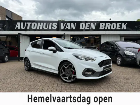 Ford Fiesta ST-3 200Pk 5Deurs|Maxton|Navi|Cruise|Climate|Recaro|Lmv|Elek Pakket|Nw Apk