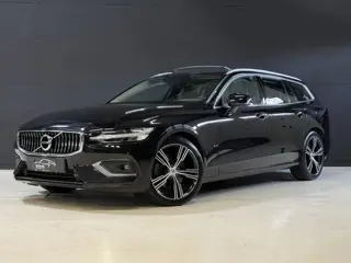 Volvo V60 2.0 B3 R-Design | Trekhaak | Panoramadak | Apple Carplay | Leder