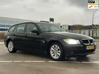 BMW 3-serie Touring 318i