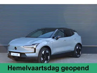 Volvo EX30 Extended Range Plus 69 kWh Harman Kardon/Keyless/Camera/BLIS/Trekhaak wegkl./19"