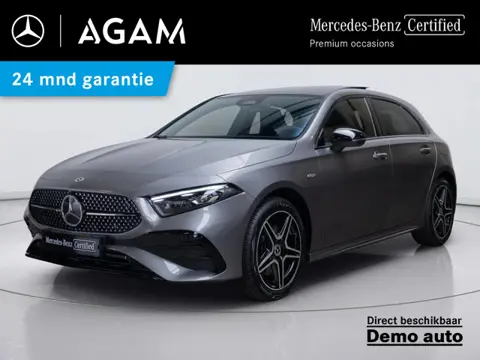 Mercedes-Benz A-Klasse Hatchback 250 e Business Solution AMG Panorama dak