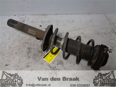 Volkswagen Golf 1.2 TSi 2009-2012 Schokbreker voorzijde
