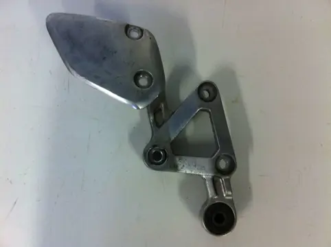 Main step holder right Yamaha FAZER 600 1998 - 2000 / 2001 - 2003