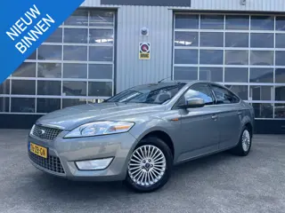 Ford Mondeo 2.0-16V Titanium