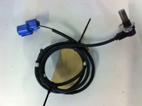 ABS sensor front Suzuki GSF 600 650 Bandit  2000 - 2004