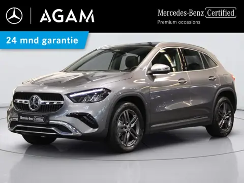 Mercedes-Benz GLA 250 e Luxury Line Panorama dak
