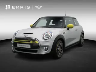 MINI Electric Charged Comfort Access + Achteruitrijcamera + Sportstoelen + Park Assistant + Harman K