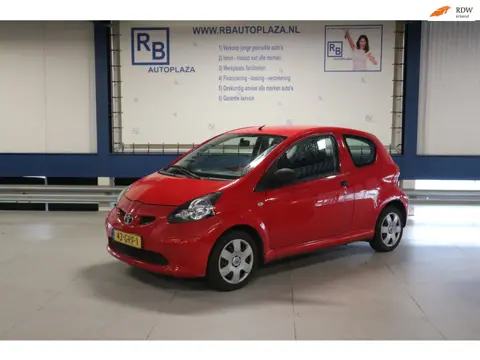 Toyota Aygo 1.0-12V / AIRCO / FULL SERVICE / BUDGET DEAL ! ! !