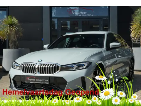 BMW 3-serie 330e M Sport High Executive 292pk Navigatie/HUD/360Camera