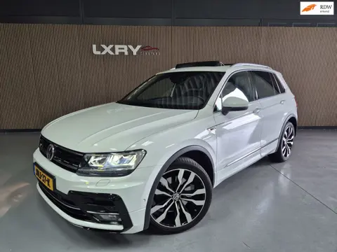 Volkswagen Tiguan 2.0 TSI 4Motion Highline Business R-Line | Navi | Clima | Pano | 360 Camera |