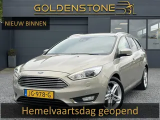 Ford Focus Wagon 1.5 Titanium Edition 1e Eigenaar,150pk,Navi,Camera,6 Bak,Stoelverw,Stuurverw,Leder,