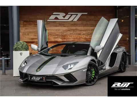Lamborghini Aventador S 6.5 V12 LP740-4 **AchterasbesturingCeramic/Carplay/Lift/Carbon**