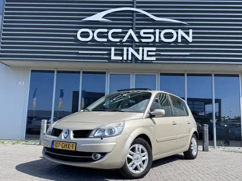 Renault Scénic 2.0-16V Tech Line | Automaat | Trekhaak | Cruise