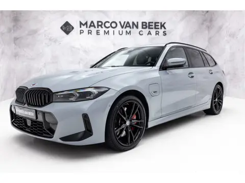 BMW 3 Serie Touring 330e | M-Sport Pro | Memory | E-Trekhaak | ACC