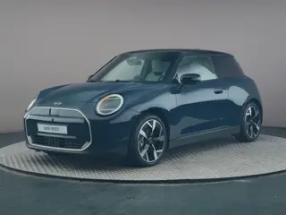 MINI Cooper E Favoured L 40.7 kWh SEAF | Panoramadak | 360 Camera | Stuur/stoelverwarming | Head-Up 