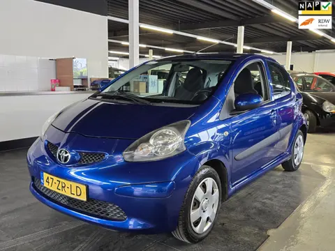 Toyota Aygo 1.0-12V +/N.A.P/5-DEURS/HISTORIE AANWEZIG/