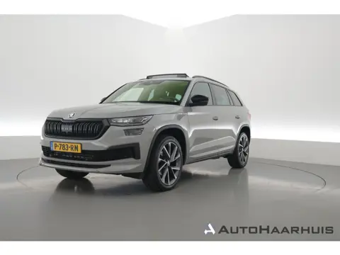 Škoda Kodiaq 1.5 TSI Sportline Business DSG | Adapt. Cruise | Pano | Apple CarPlay | Stoelverw. Voor