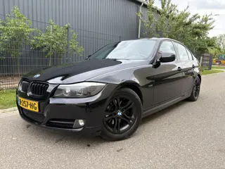 BMW 3 Serie 318i Executive / SCHUIFDAK / NAVI / CRUISE / AIRCO / APK 4-2027