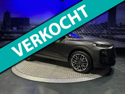Audi Q3 Sportback 272PK e-hybrid S edition *Sonos*Pano*HUD*Madeira Brown Polar Matt Effect*