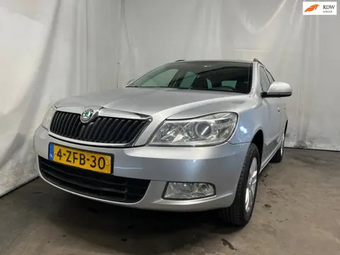 Skoda Octavia Combi 1.6 TDI Greentech Ambition SCHADEAUTO!