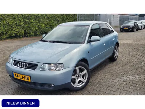 Audi A3 1.6 Attraction Leder Airco (bj 2003)
