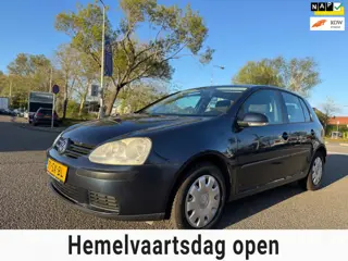 Volkswagen Golf 1.4 FSI Businessline / airco / cruise.control / elek.ramen / deurvergrendeling / nap