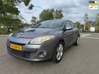 Renault Mégane 1.4 TCe Expression / airco / cruise.control / pdc / navi / lmv / nap...