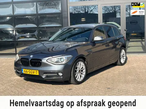 BMW 1-serie 116i Sport-Line , Leer, Xenon