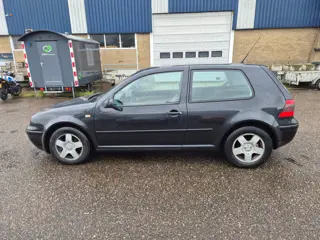 Volkswagen Golf 1.8-5V Highline automaat/ trekhaak