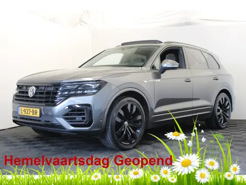 Volkswagen Touareg 3.0 TDI R-Line |Pano|Trekhaak|Achterbank verw.| *Hemelvaart open*