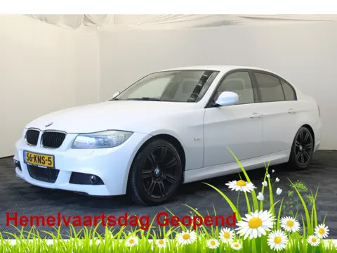 BMW 3 Serie 318i Business Line Sport |M Sport|Navi| *Hemelvaart open*