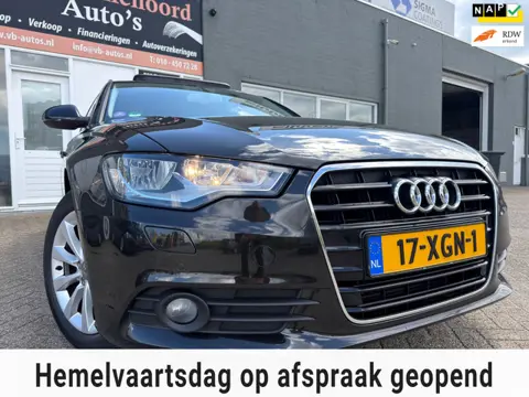 Audi A6 Avant 2.0 TFSI Business Edition in automaat en elec panoramadak en parkeersensoren en trekha