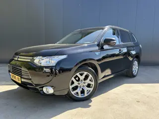 Mitsubishi Outlander 2.0 PHEV Instyle TREKHAAK CAMERA OPEN DAK CRUISE NAVI XENON ECC
