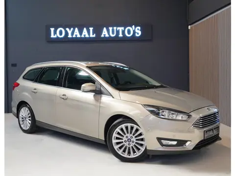 Ford Focus Wagon 1.0 Titanium | NAVI | AIRCO | CRUISE | TREKHAAK | PDC | NAP | APK.