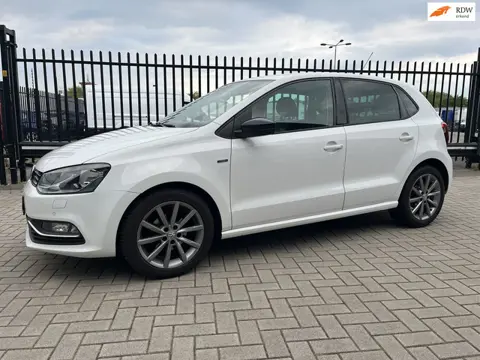 Volkswagen Polo 1.2 TSI 90pk Highline / FRESH edition / Vol Opties / Topstaat / Sportstand