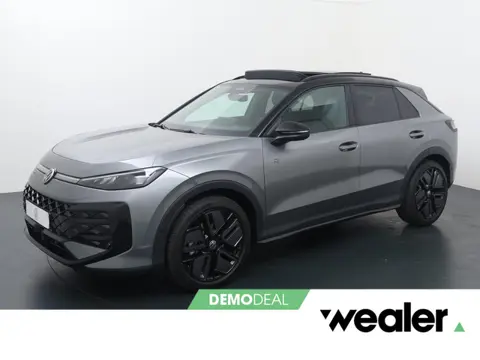 Volkswagen T-Roc 1.5 eTsi 150pk R-Line First Edition | Panoramadak | LED Matrix | Elektr. achterklep