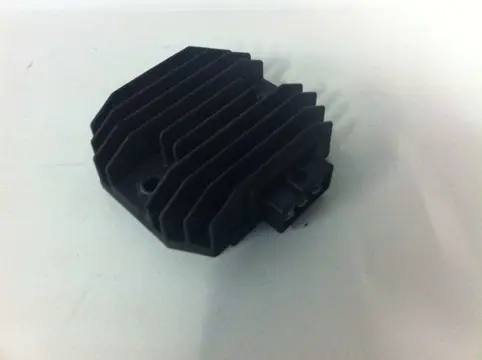 Regulator rectifier  Yamaha FAZER 600 2004 - 2007