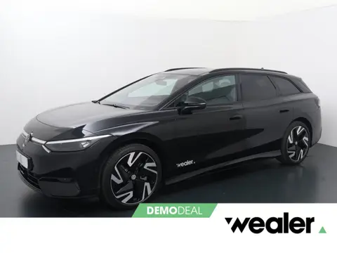 Volkswagen ID.7 Tourer Pro Limited Edition 77 kWh accu 210 kW / 286 PK | 17% bijtelling | Exterieur 