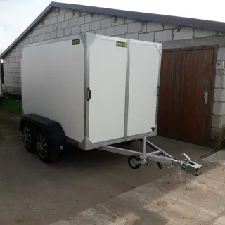 gesloten aanhangwagen roca